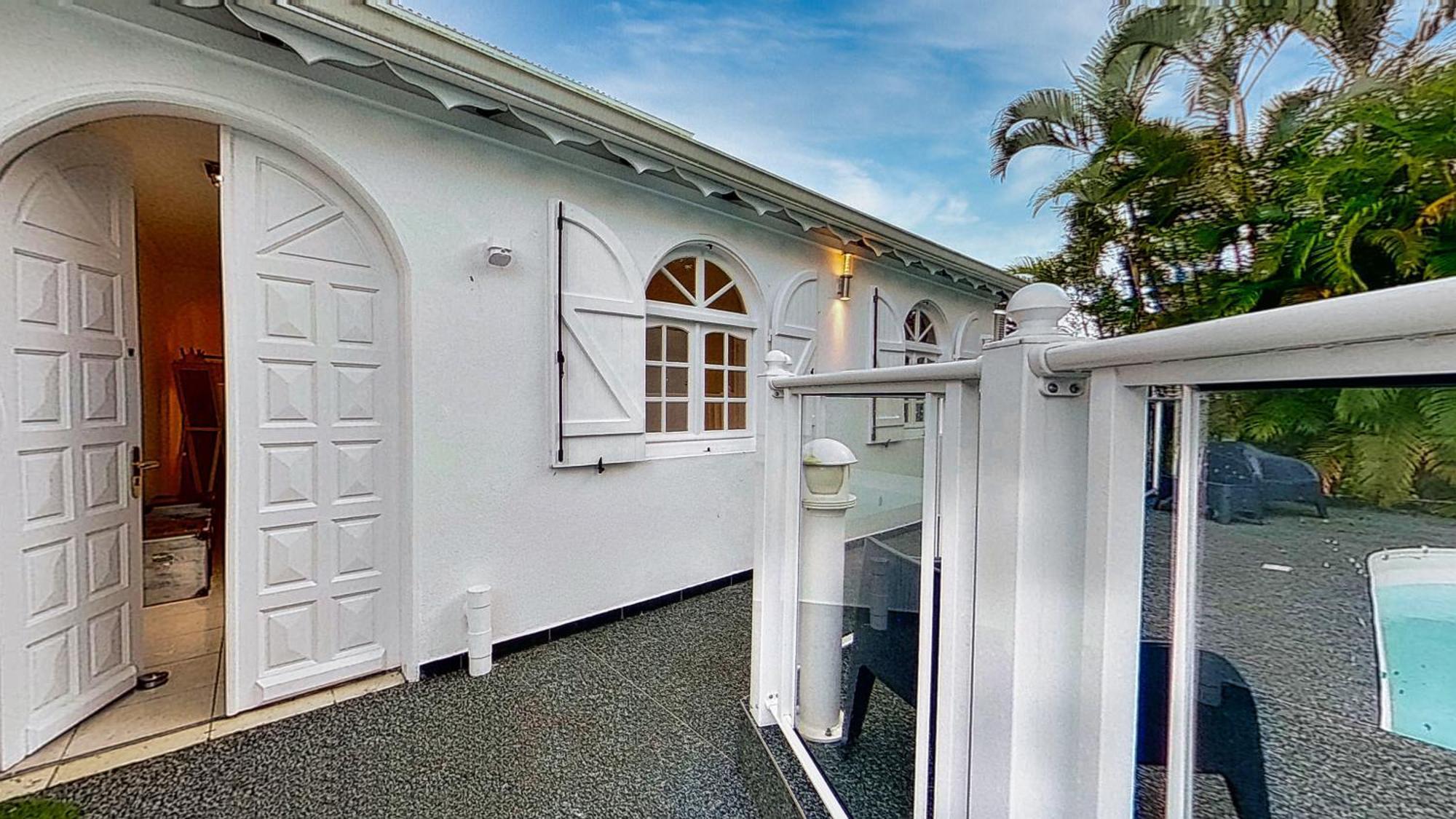 Green Lord Domaine - Lodges Piscine & Spa - Bar & Lounge - Restaurant Gastronomique Lamentin Quarto foto